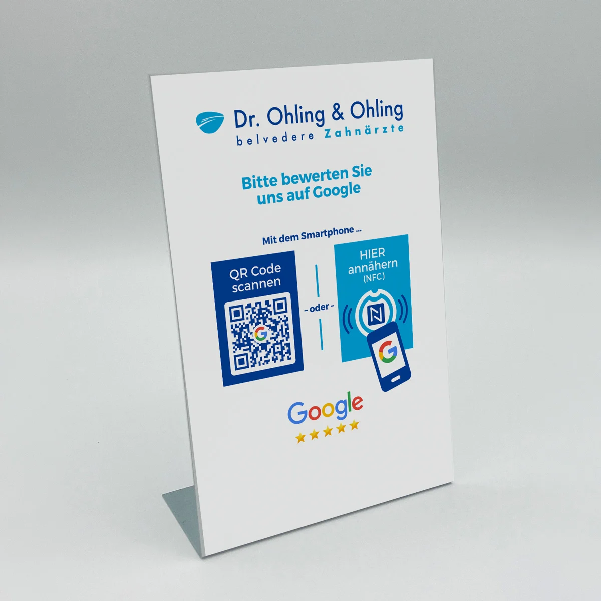 Individueller Google Bewertungs Aufsteller aus Aluminium im Corporate Design mit NFC & QR-Code